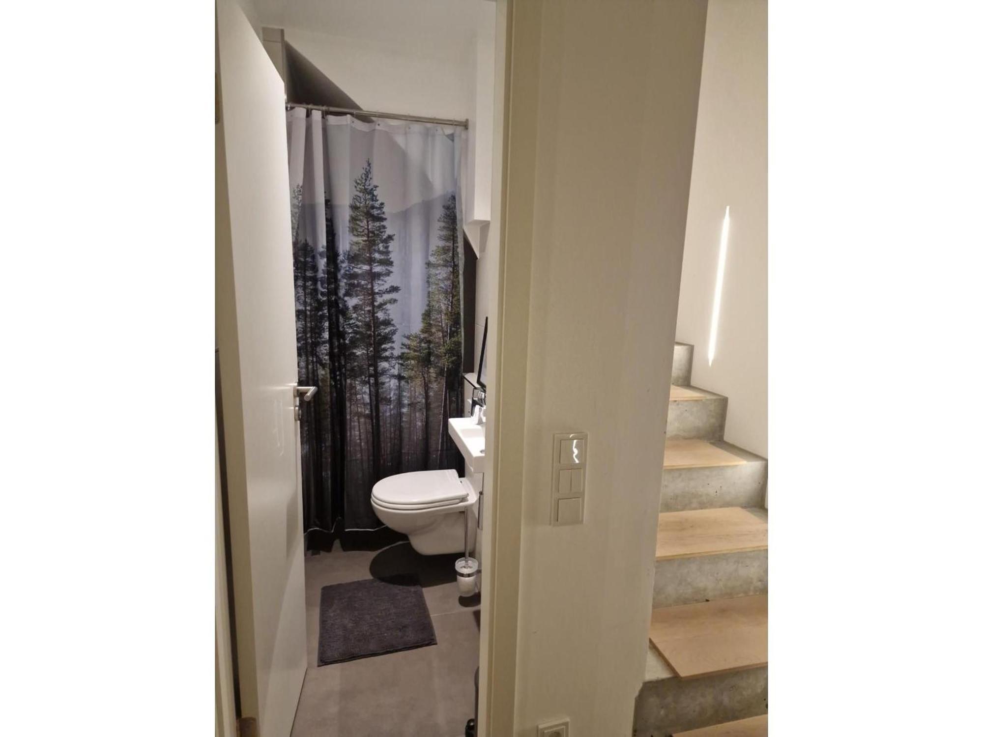 Stadtnahes Gaestezimmer Im Penthouse Bei Esi Tübingen Exteriér fotografie