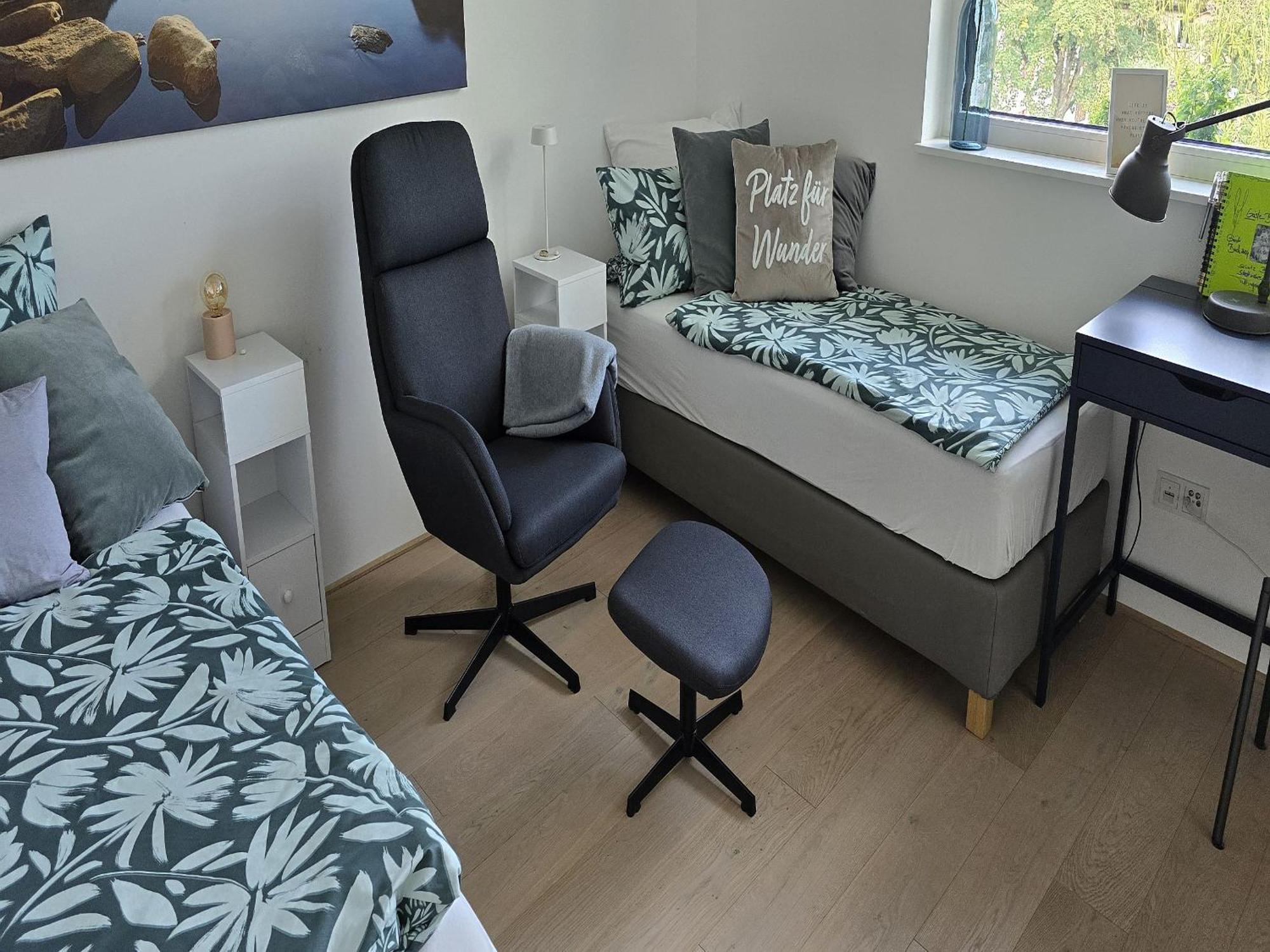 Stadtnahes Gaestezimmer Im Penthouse Bei Esi Tübingen Exteriér fotografie